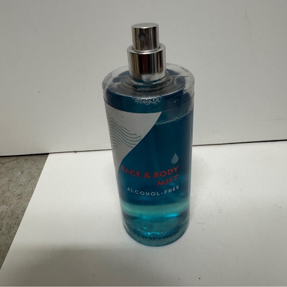 Bath Body Works Face and Body Mist 8.4 OZ